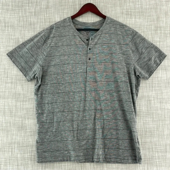 Banana Republic Gray Henley Short Sleeve Shirt Men's XXL 8251/7 b - Picture 1 of 7
